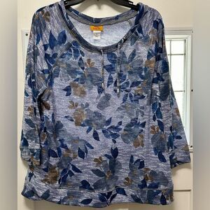Woman’s Ruby Rd. Top Blue Gold White Floral (425)